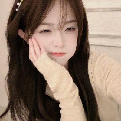 我们中的一个被绊倒